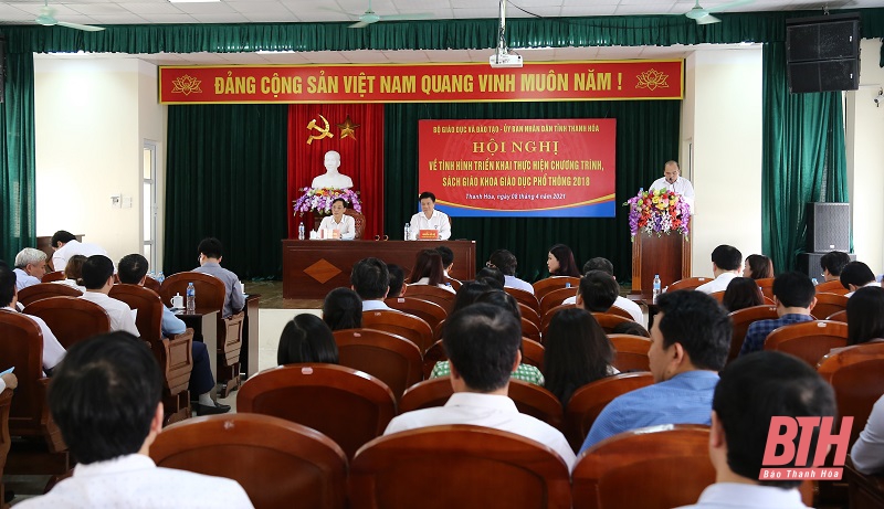 Thứ trưởng Bộ Giáo dục và Đào tạo Nguyễn Hữu Độ làm việc tại Thanh Hóa