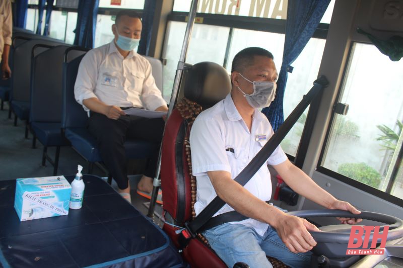 Tăng cường phòng, chống dịch COVID-19 trên xe buýt