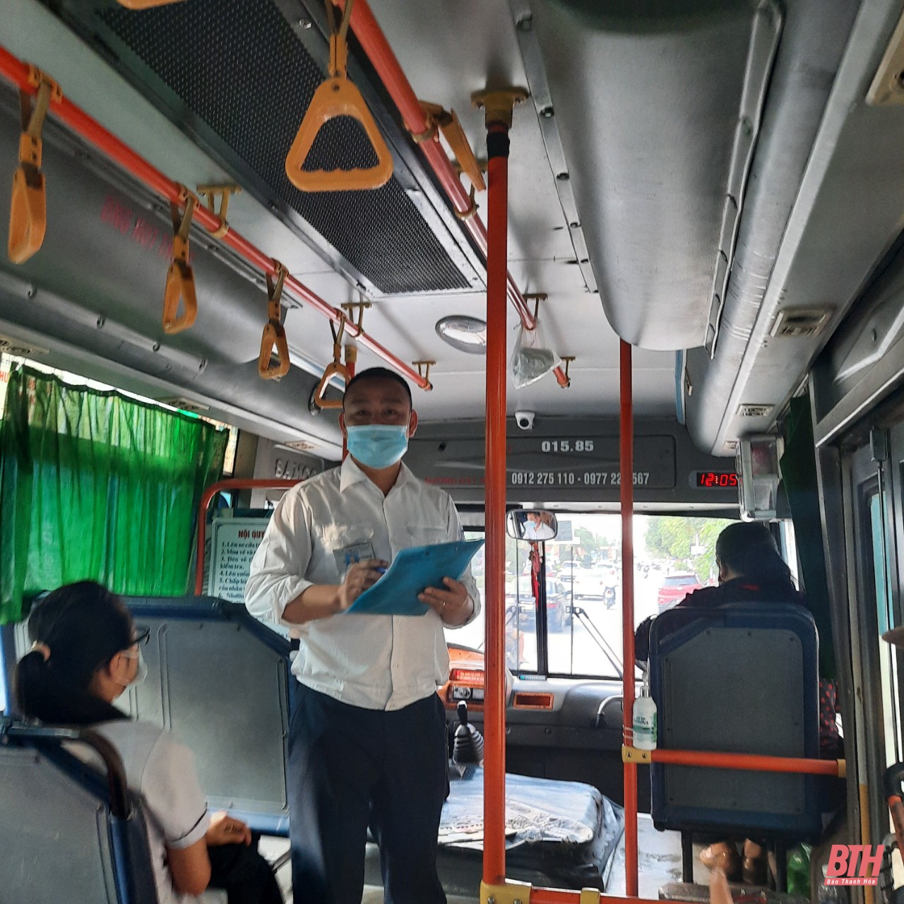 Tăng cường phòng, chống dịch COVID-19 trên xe buýt