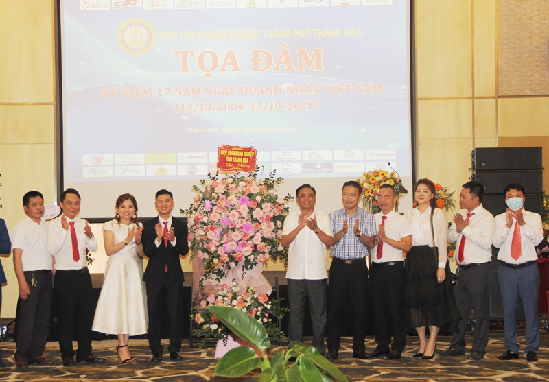 Hiệp hội Doanh nghiệp TP Thanh Hóa tọa đàm kỷ niệm 17 năm Ngày Doanh nhân Việt Nam
