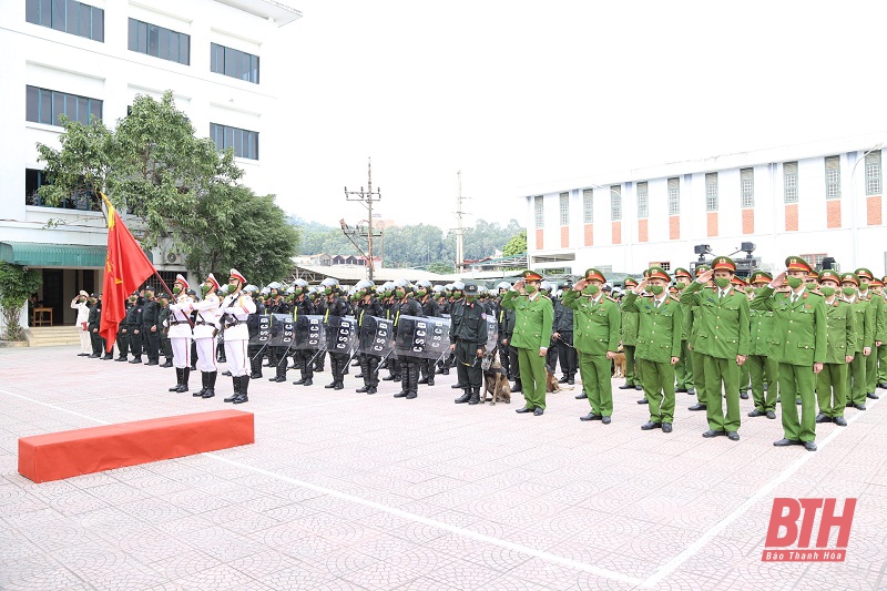 Công bố Quyết định thành lập Trung đoàn Cảnh sát cơ động dự bị chiến đấu thuộc Công an tỉnh Thanh Hóa
