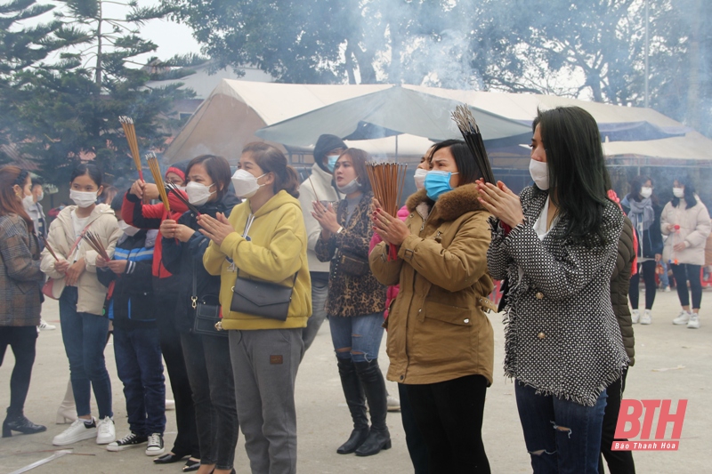 Lễ chùa đầu năm
