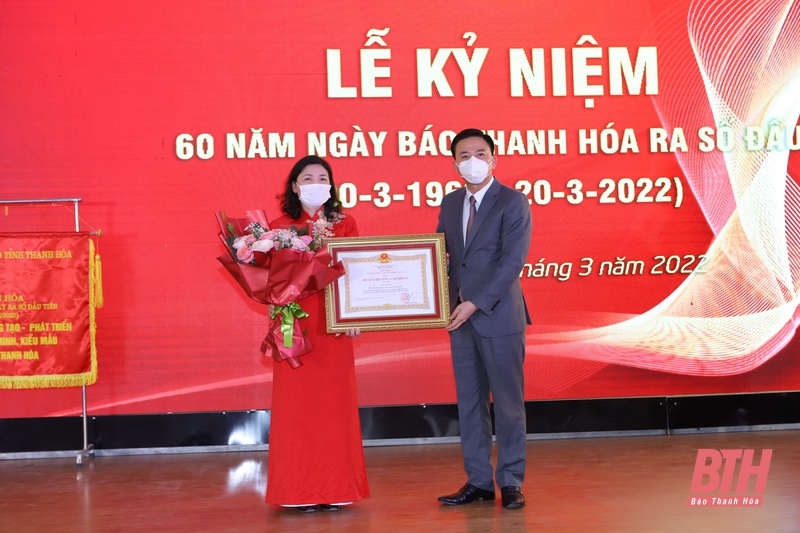 Lễ kỷ niệm 60 năm ngày Báo Thanh Hóa ra số đầu