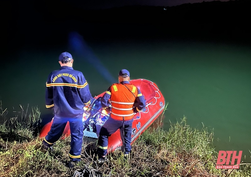 Tìm thấy thi thể nạn nhân đuối nước tại hồ Hao Hao