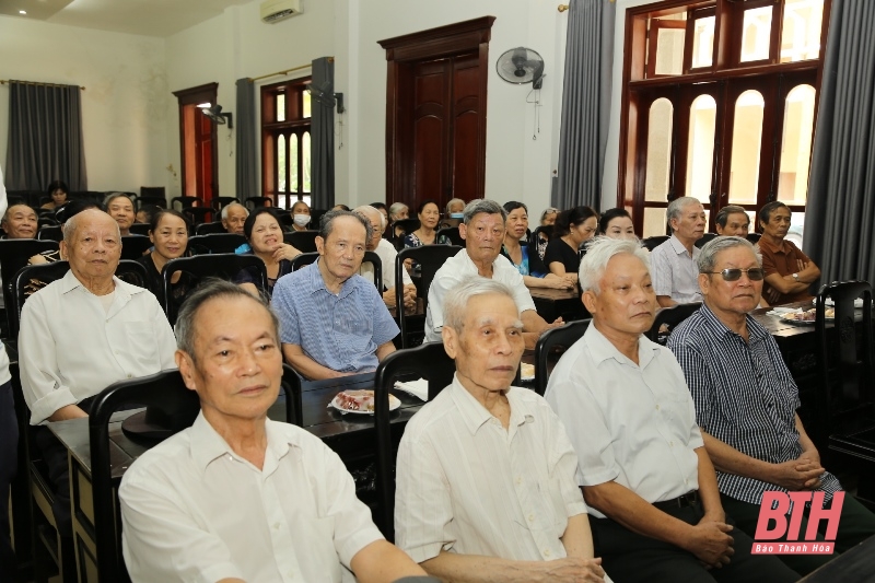 Thanh Hóa: Gặp mặt Kỷ niệm 77 năm Ngày truyền thống Văn phòng hành chính Nhà nước