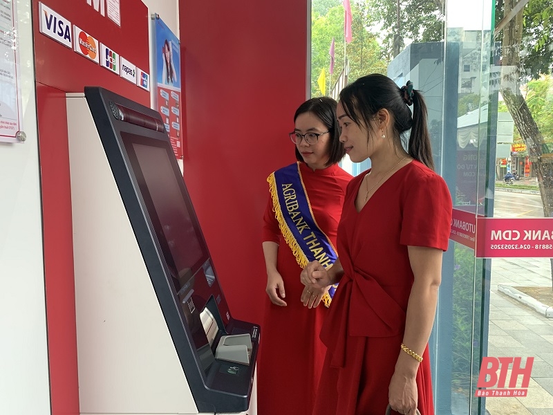Khai trương máy gửi, rút tiền tự động AutoBank CDM tại huyện Yên Định