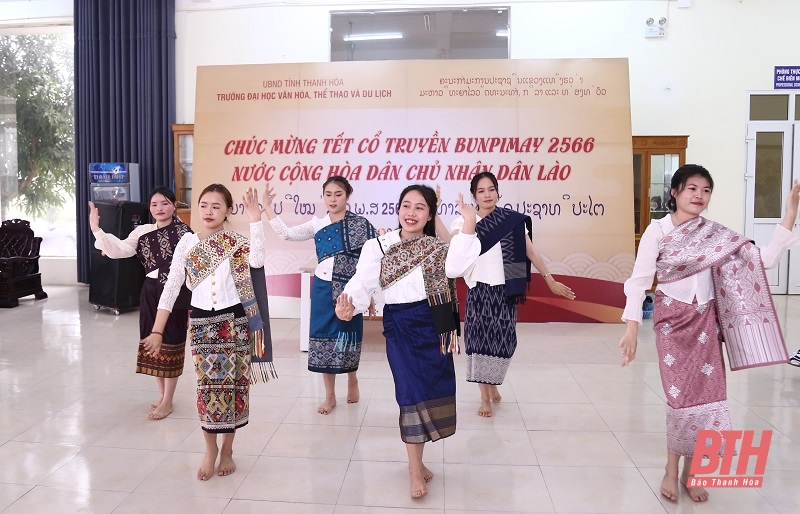 Trường ĐH Văn Hóa, Thể thao và Du lịch Thanh Hóa tổ chức lễ mừng Tết cổ truyền Bunpimay cho lưu học sinh Lào