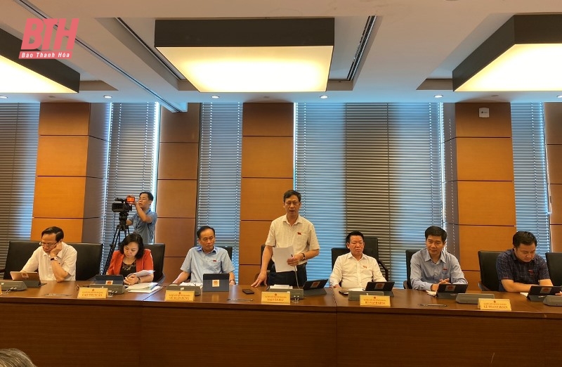 Kỳ họp thứ 5, Quốc hội khóa XV: Đoàn ĐBQH tỉnh Thanh Hoá tham gia thảo luận tại tổ nhiều nội dung quan trọng
