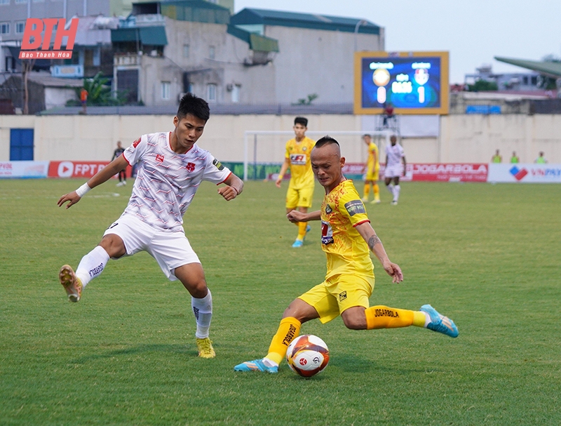 Thất bại trận thứ 2 trên sân nhà, Đông Á Thanh Hóa kết thúc giai đoạn 1 với vị trí thứ 2