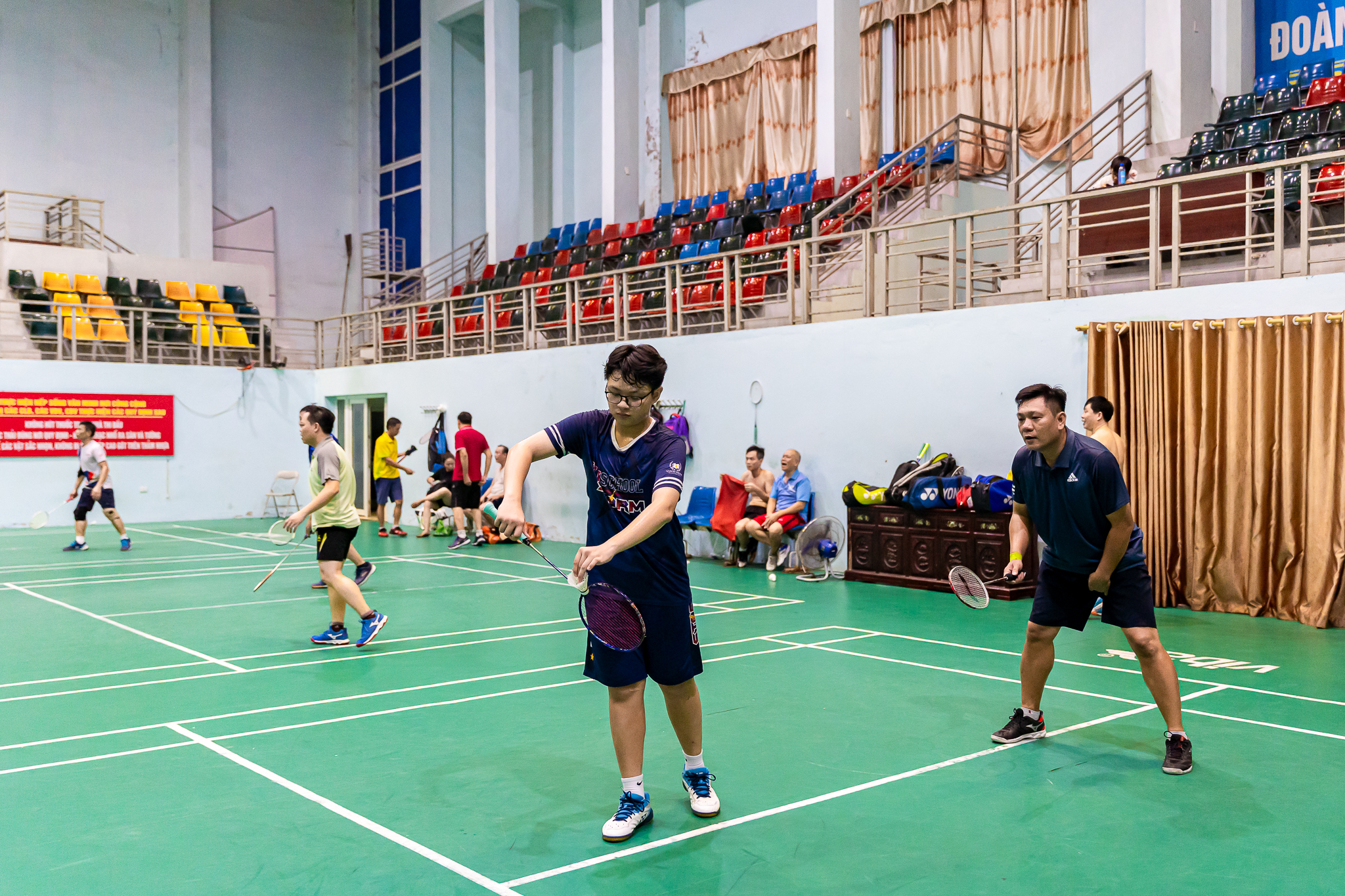 Cặp bố con tham gia giải Cầu lông Báo Thanh Hoá: “Thể thao là cầu nối gắn kết gia đình”