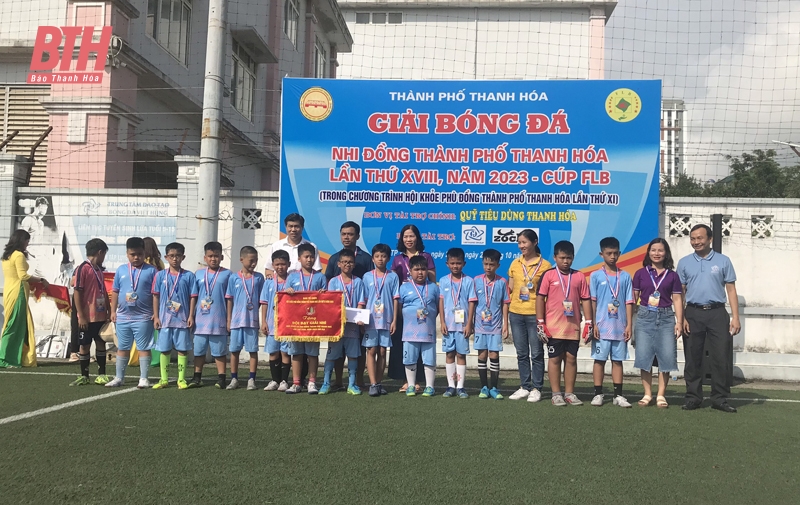 Đội Trường Tiểu học Điện Biên 2 vô địch Giải Bóng đá Nhi đồng TP Thanh Hóa lần thứ XVIII, năm 2023 - Cúp FLB