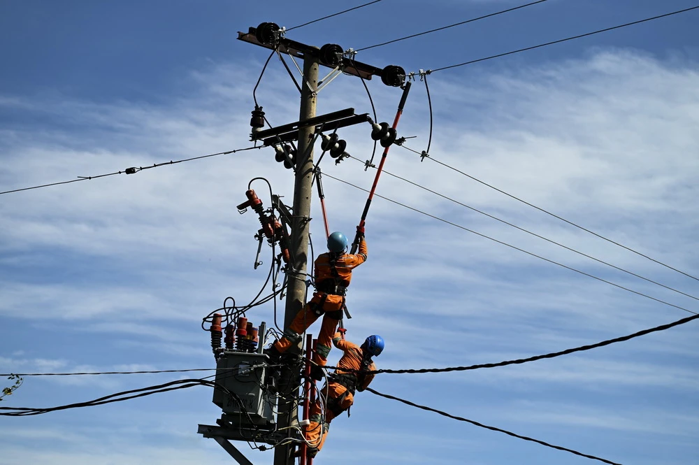 Ấn Độ ký thỏa thuận dài hạn mua điện của Nepal trong vòng 10 năm