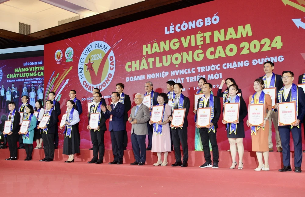 529 doanh nghiệp được trao Chứng nhận hàng Việt Nam chất lượng cao