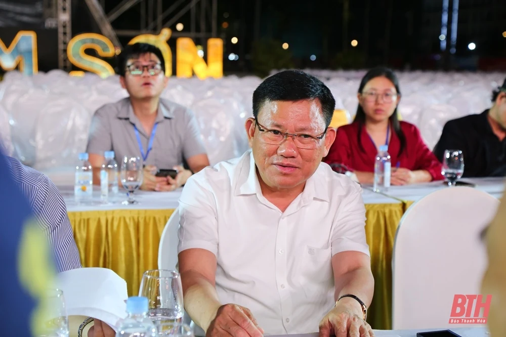 Tổng duyệt chương trình nghệ thuật “Sầm Sơn - Khát vọng tỏa sáng”