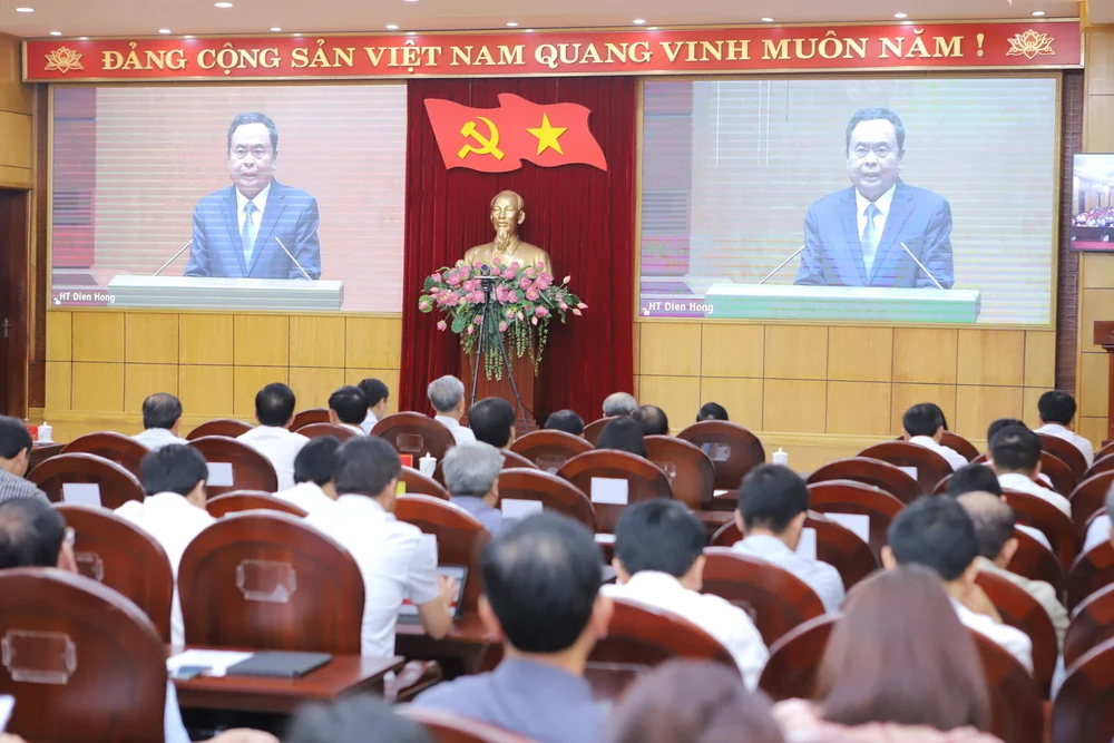 Hơn 51 nghìn đại biểu trên địa bàn Thanh Hóa dự hội nghị quán triệt Nghị quyết số 66 và Nghị quyết số 68 của Bộ Chính trị
