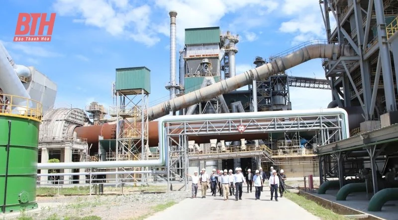 Khánh thành hệ thống phát điện từ nhiệt khí thải Nhà máy xi măng Tân Thắng