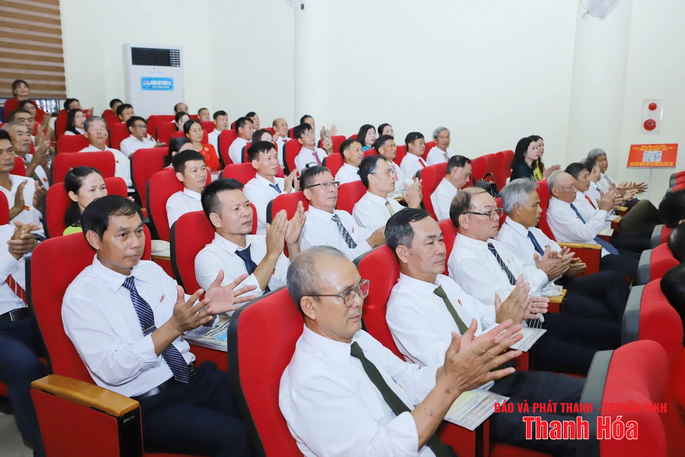 Bí thư Tỉnh ủy Nguyễn Doãn Anh: Đảng bộ xã Yên Định cần làm mới các động lực tăng trưởng truyền thống, thúc đẩy các động lực tăng trưởng mới