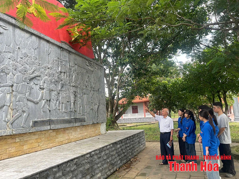 Ký ức mùa thu lịch sử