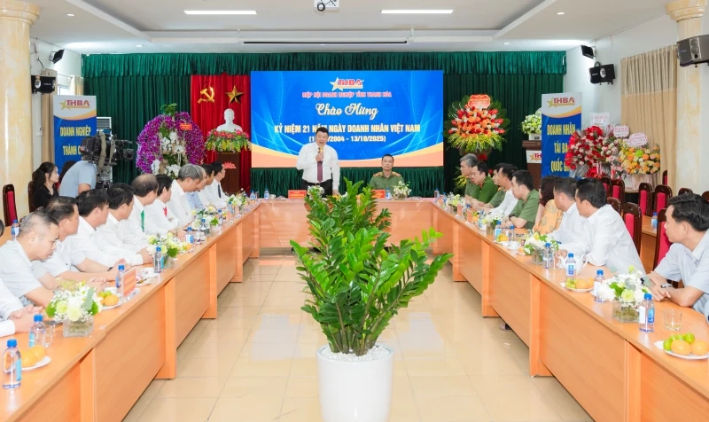 Các cơ quan, đơn vị chúc mừng Ngày Doanh nhân Việt Nam