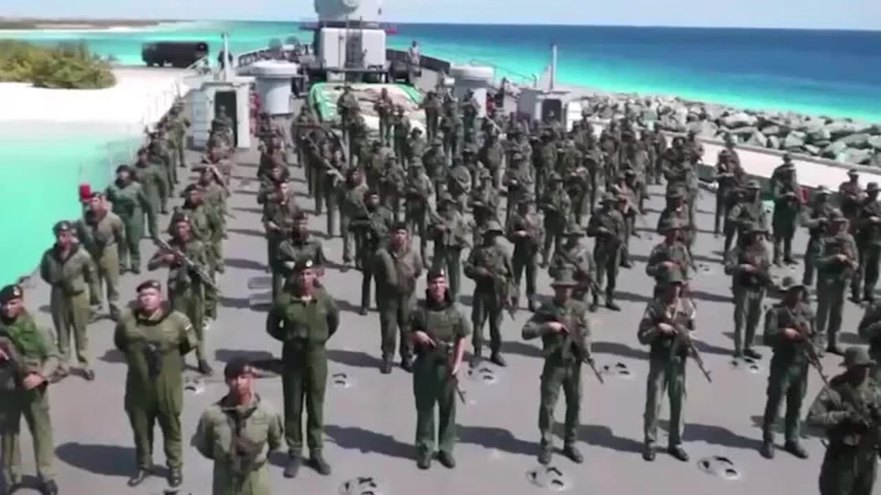 Venezuela tập trận quân sự quy mô lớn xung quanh thủ đô