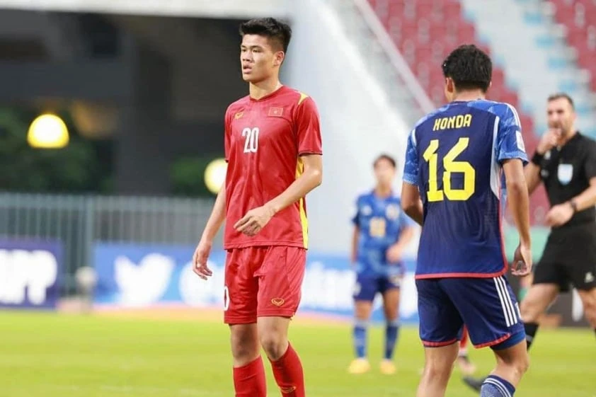 LĐBĐ Thái Lan xin lỗi Việt Nam về sự cố hiển thị sai Quốc kỳ; Liverpool bị loại khỏi Cúp Liên đoàn Anh