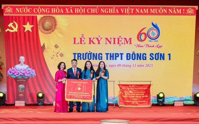 Trường THPT Đông Sơn 1 kỷ niệm 60 năm thành lập