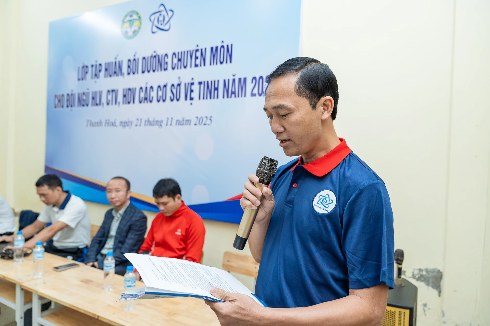 Cựu tuyển thủ Nguyễn Bảo Quân “truyền lửa” tại lớp tập huấn dành cho HLV các cơ sở vệ tinh năm 2025