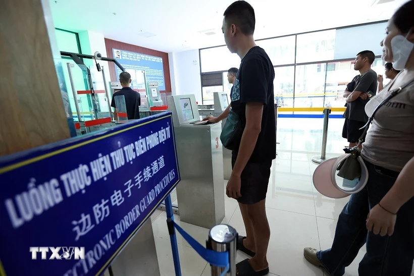 Bổ sung 41 cửa khẩu cho phép người nước ngoài sử dụng thị thực điện tử