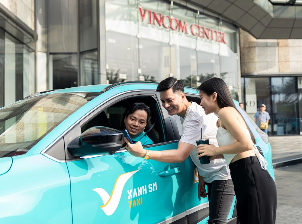 2,3 triệu lượt khách “phá đảo” Vincom Black Friday 2025, tạo cú bùng nổ cho mùa lễ hội cuối năm