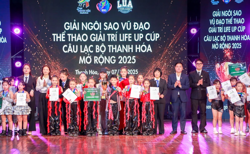 Sôi động Giải ngôi sao vũ đạo thể thao giải trí Life Up