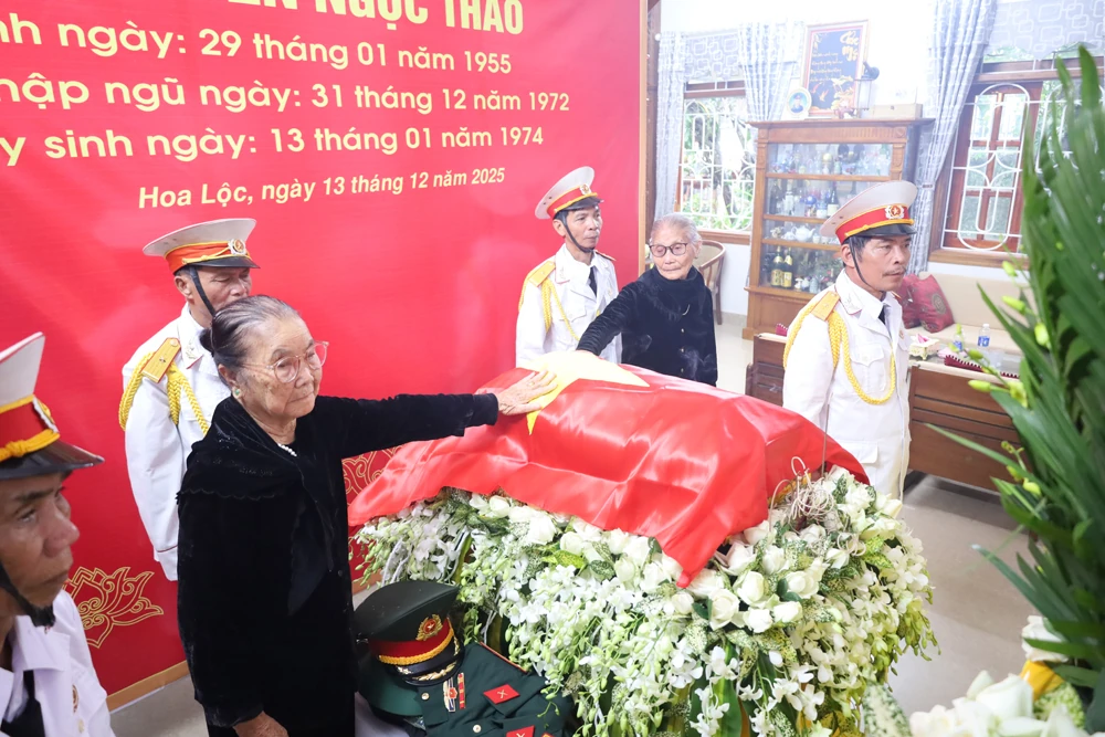 Hoa Lộc tổ chức tổ chức Lễ đón nhận và an táng hài cốt liệt sĩ Nguyễn Ngọc Thao