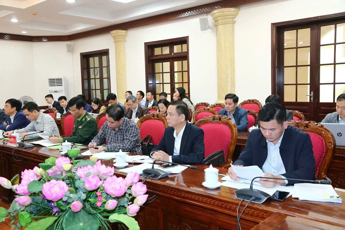 Tập trung giải quyết các vụ việc phức tạp và tiềm ẩn phức tạp về an ninh trật tự