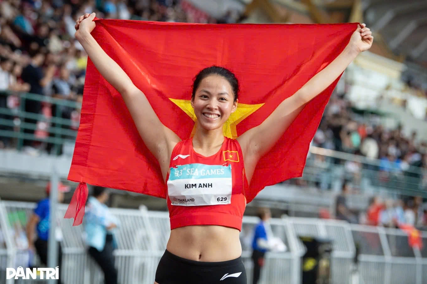 SEA Games 33 ngày 16/12: Việt Nam bùng nổ 49 HCV; Điền kinh thắng lớn