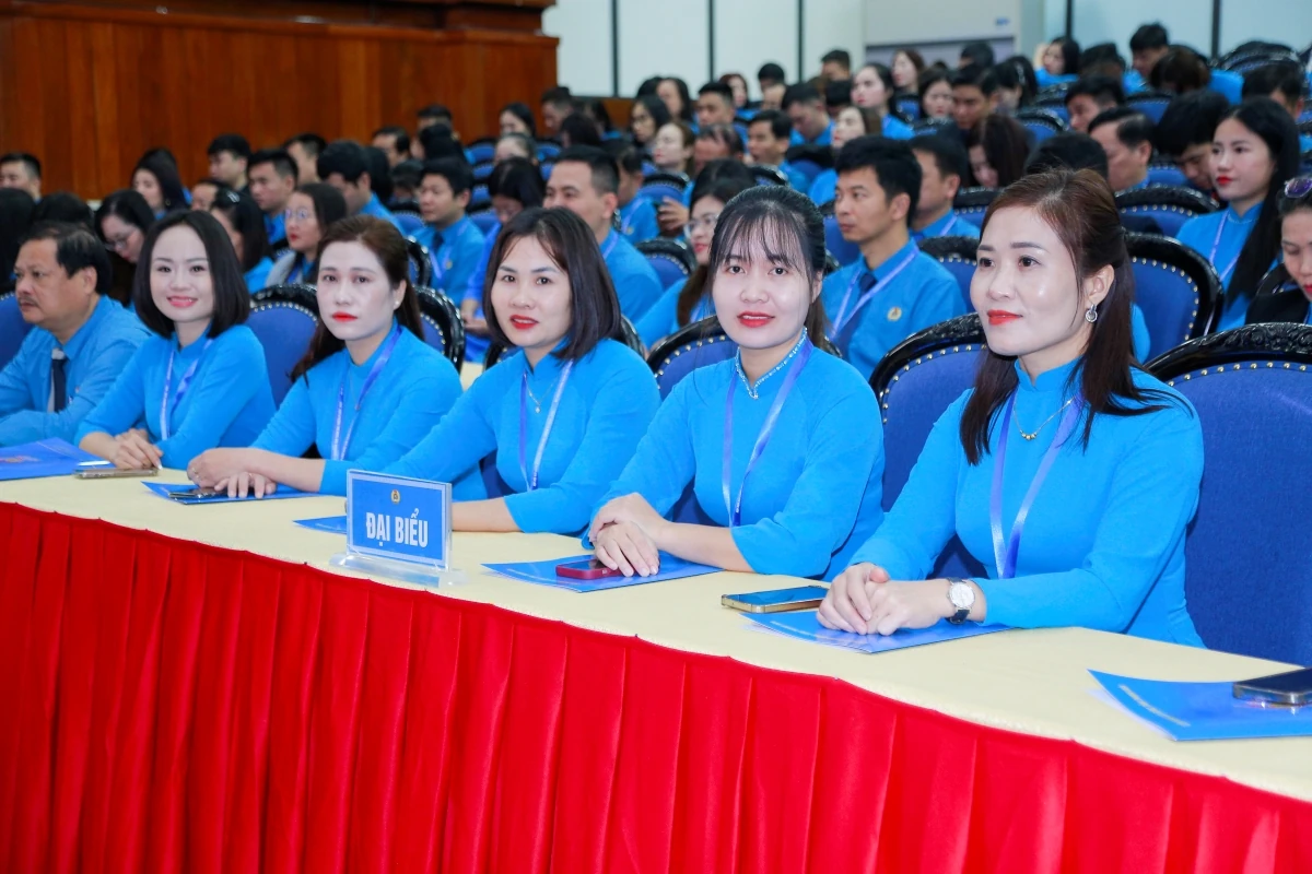 Phát huy trí tuệ, sức mạnh của đoàn viên, công nhân lao động trong sự nghiệp xây dựng và phát triển kinh tế - xã hội