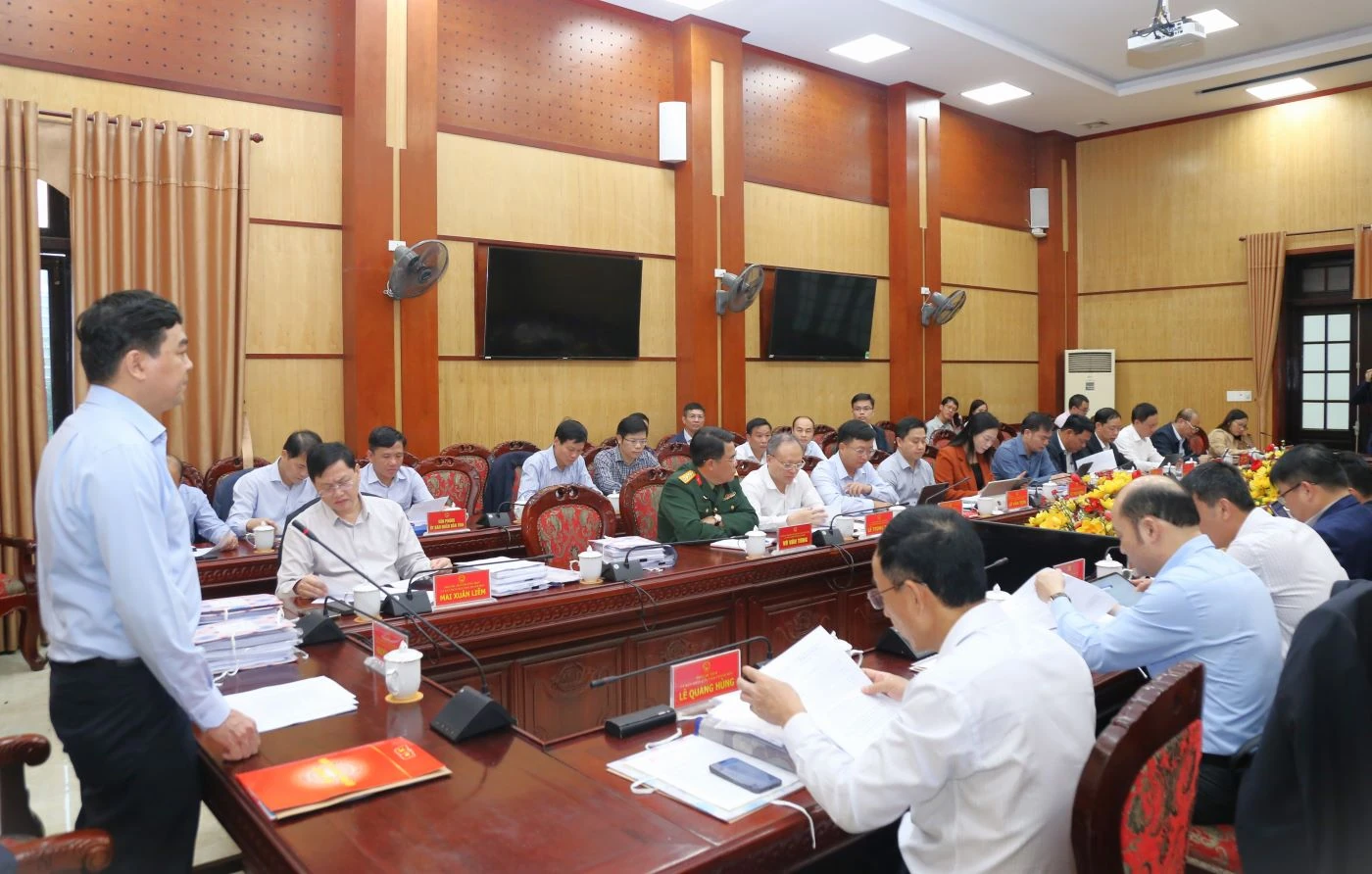 Thảo luận, cho ý kiến vào kế hoạch, chương trình hành động phát triển kinh tế - xã hội năm 2026