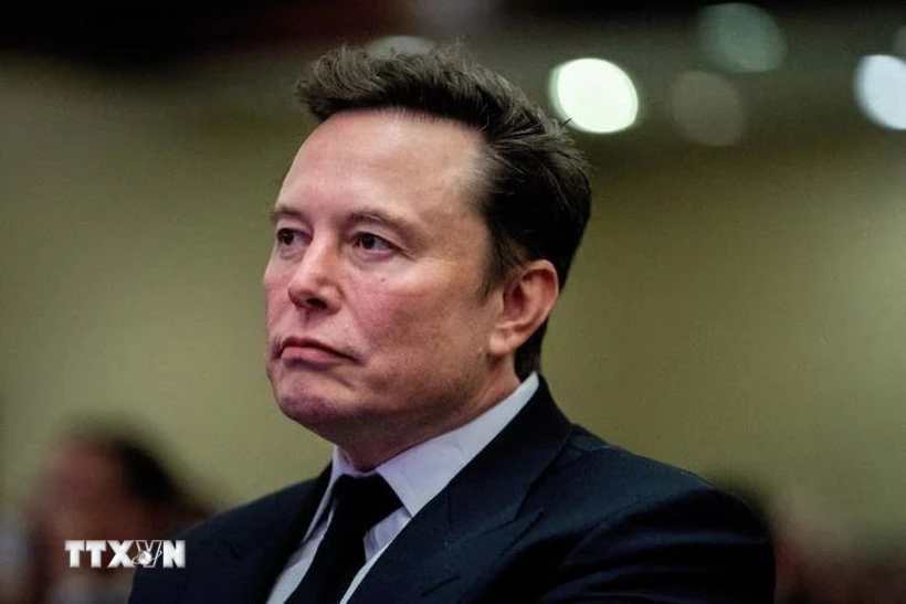 Elon Musk trở thành tỷ phú đầu tiên trên thế giới sở hữu tài sản vượt 700 tỷ USD