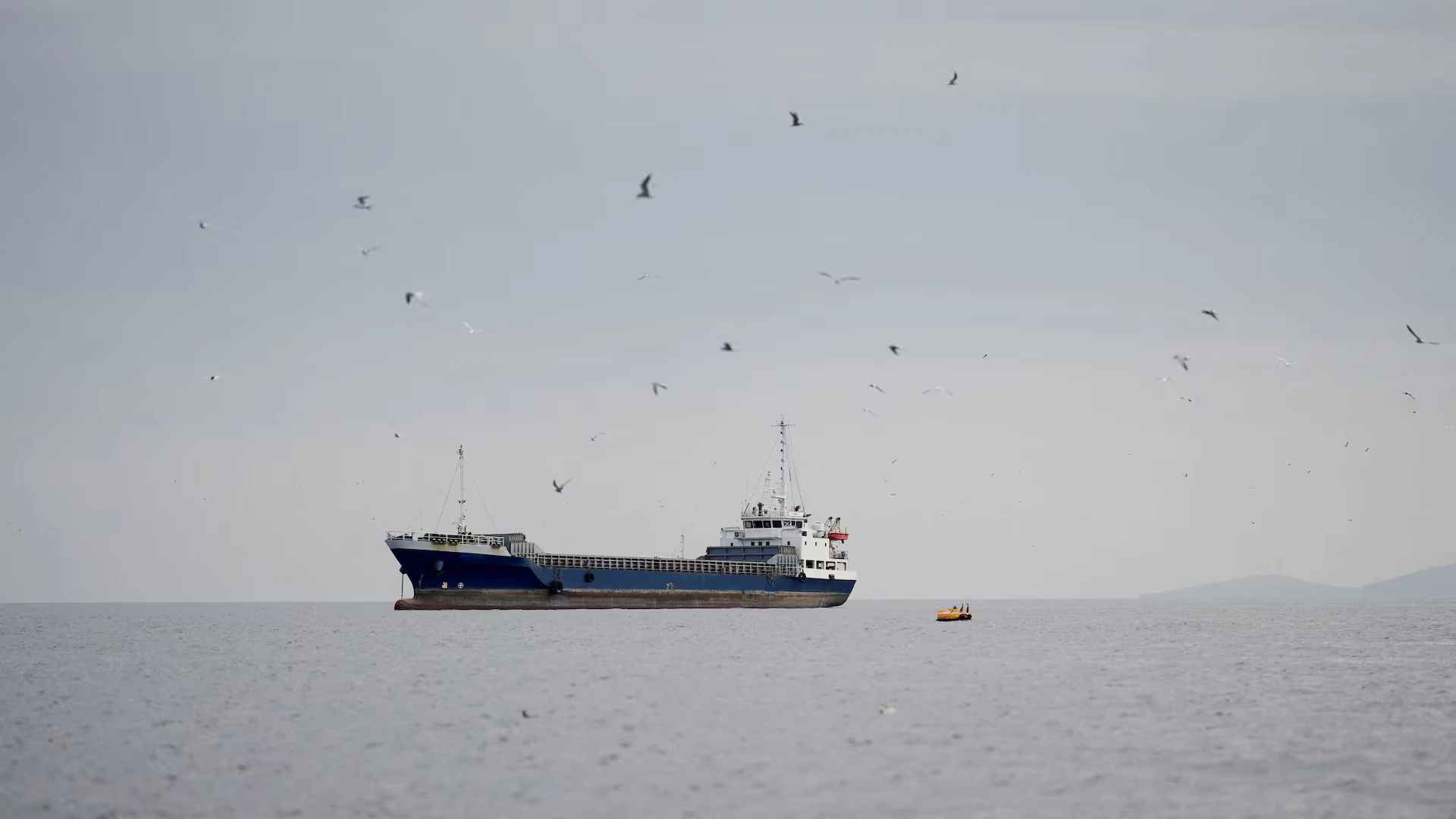 Mỹ tuyên bố phong tỏa Eo biển Hormuz, Iran đưa ra phản ứng cứng rắn