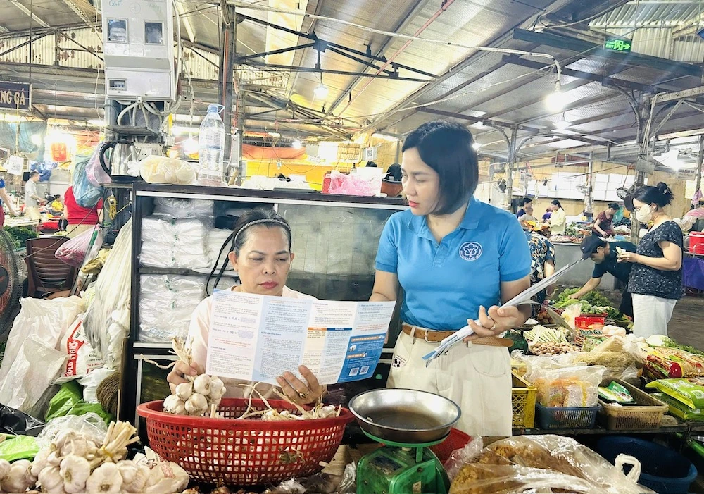 Phát động, ra quân hưởng ứng Tháng cao điểm tuyên truyền, phát triển người tham gia BHXH, BHYT
