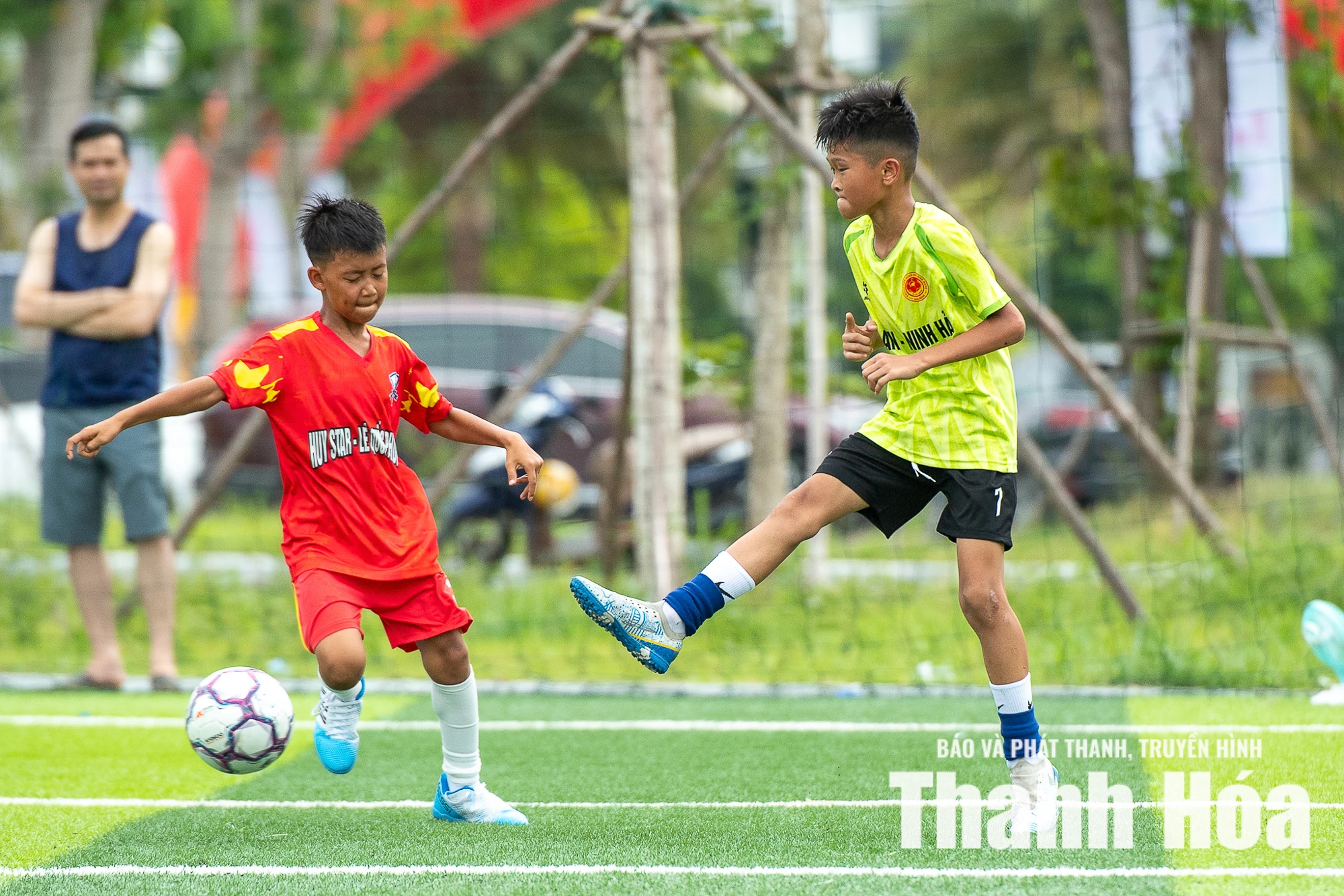 Mãn nhãn những cơn mưa bàn thắng trong ngày khai màn lứa tuổi U10