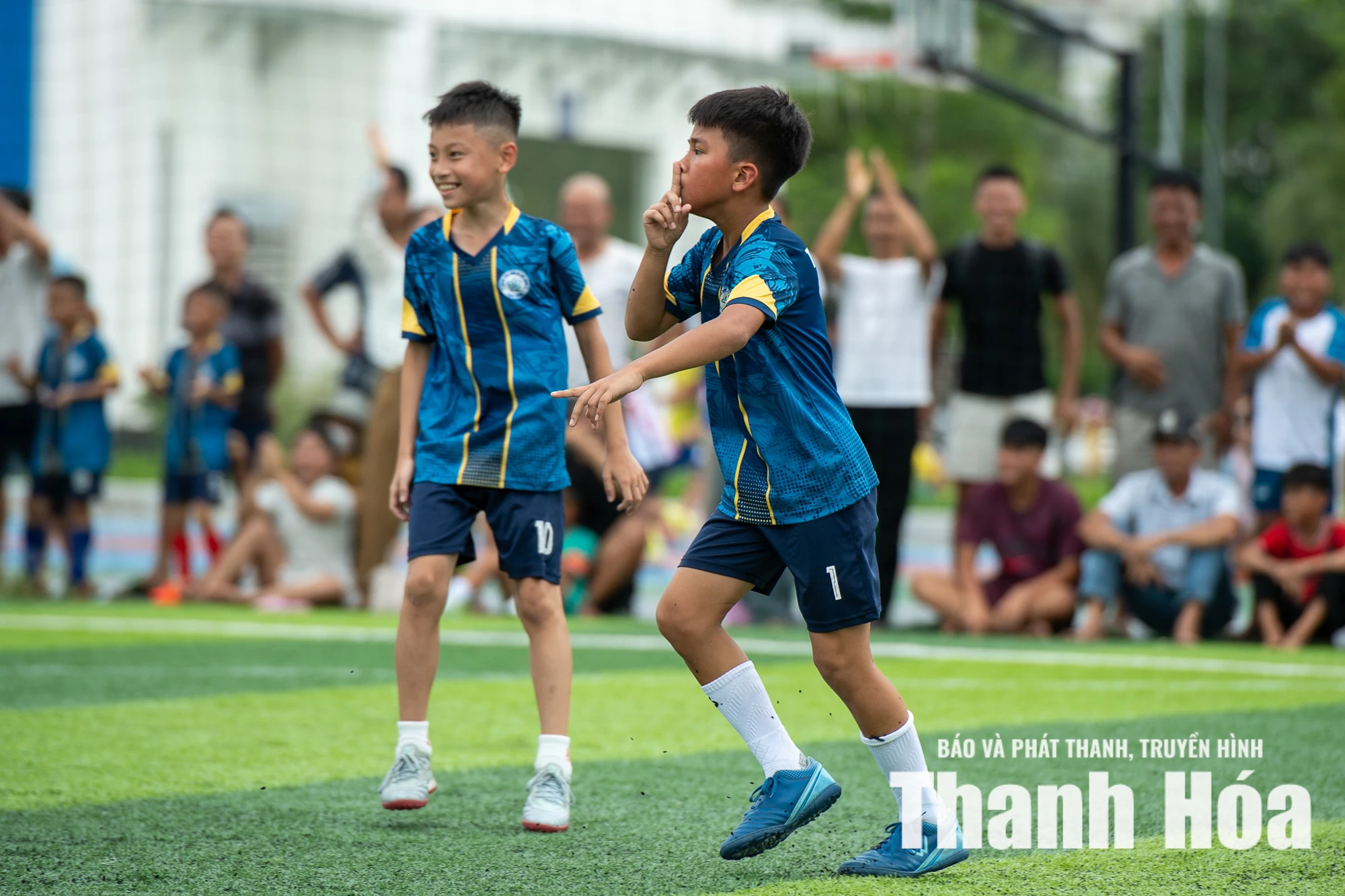 Mãn nhãn những cơn mưa bàn thắng trong ngày khai màn lứa tuổi U10