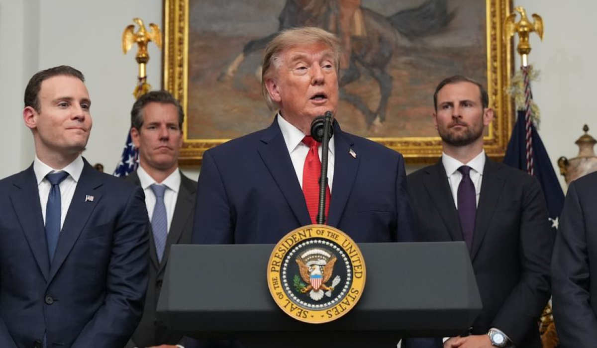 Ông Trump tiếp tục kêu gọi Fed hạ lãi suất