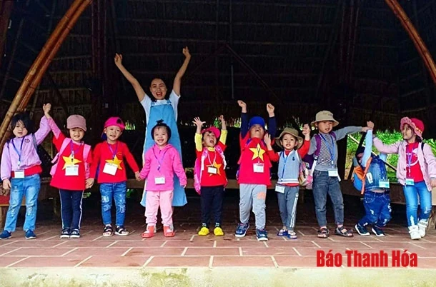 Chuyện về những người thầy đặc biệt của trẻ tự kỷ
