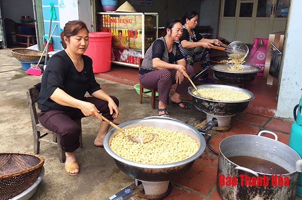Làng nghề kẹo nhãn huyện Lang Chánh “vào mùa”