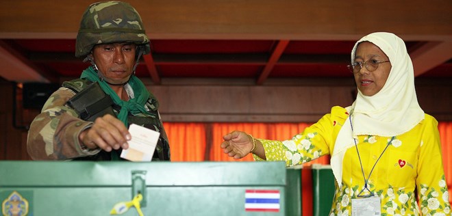 1,5 triệu cử tri Thái Lan đăng ký bầu cử sớm trước ngày tổng tuyển cử