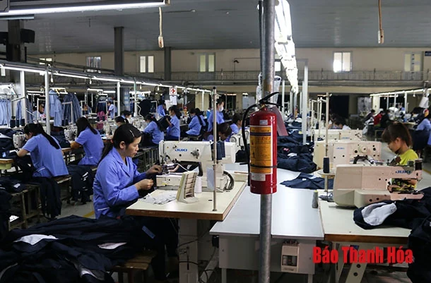Liên đoàn Lao động tỉnh tổ chức đối thoại giữa lãnh đạo tỉnh với công nhân, lao động