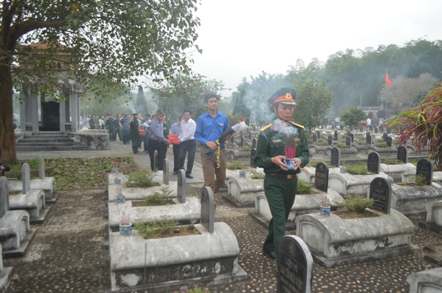 Huyện Bá Thước: Truy điệu và an táng hài cốt liệt sỹ tại Nghĩa trang Liệt sỹ Quốc tế Đồng Tâm