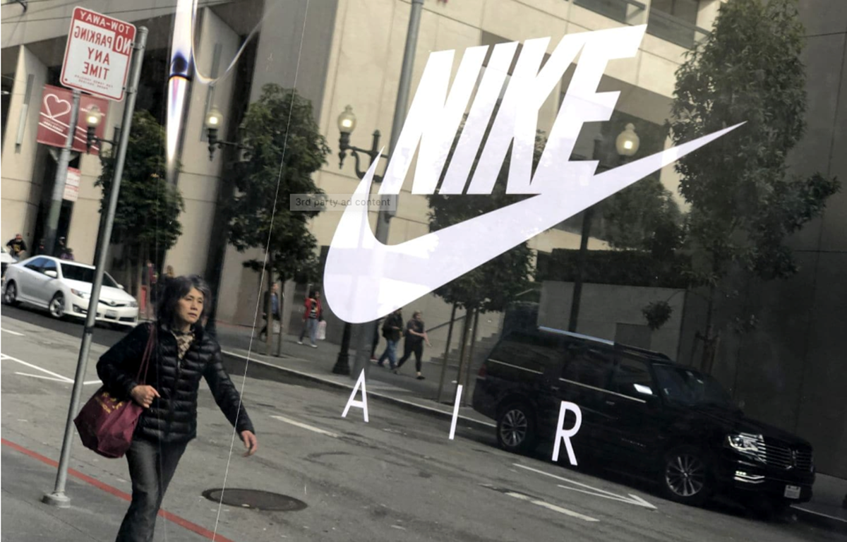 Nike bị phạt 14 triệu USD vì cản trở các câu lạc bộ bán đồ thể thao