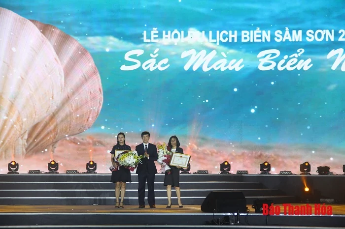 Khai hội du lịch biển Sầm Sơn “Sắc màu biển ngọc”