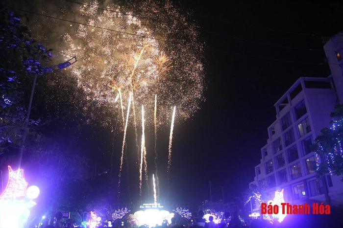 Khai hội du lịch biển Sầm Sơn “Sắc màu biển ngọc”