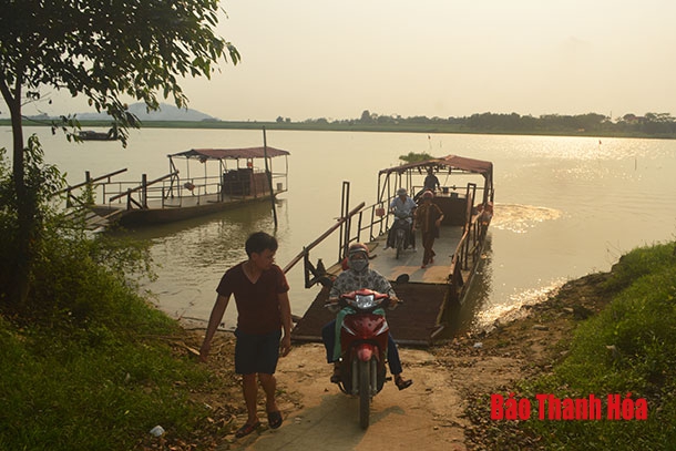 Nghề chèo đò dọc sông Mã – vang bóng một thời
